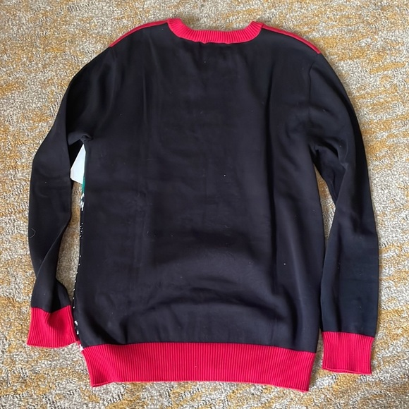 Travis Mathew Sweater - Picture 5 of 5